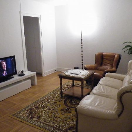Appartement F3 -Plaisir Moins Cher - Jusqu'A 8Personnes Le Mee-sur-Seine Luaran gambar